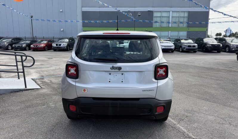 
								2015 Jeep Renegade Sport full									