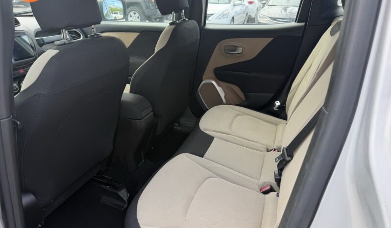 
								2015 Jeep Renegade Sport full									