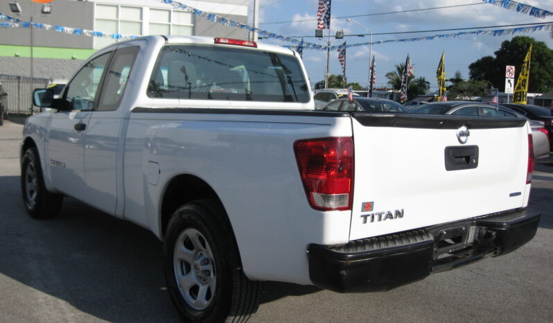 
								2013 Nissan Titan King Cab SWB S full									