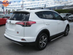 
										2017 Toyota RAV4 XLE full									