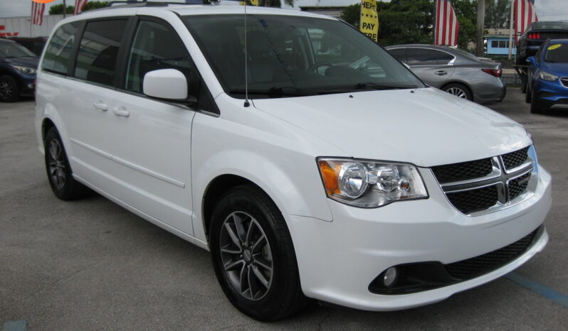 
								2017 Dodge Grand Caravan SXT Wagon full									