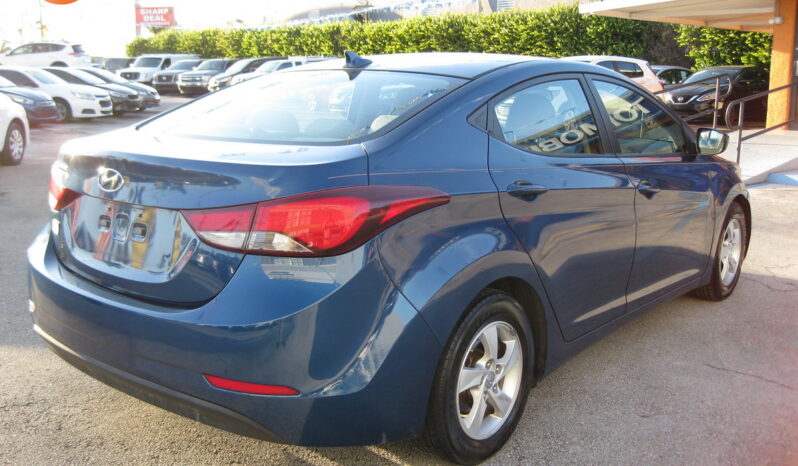 
								2015 Hyundai Elantra SE full									