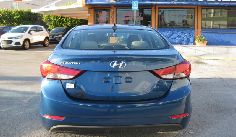 
								2015 Hyundai Elantra SE full									