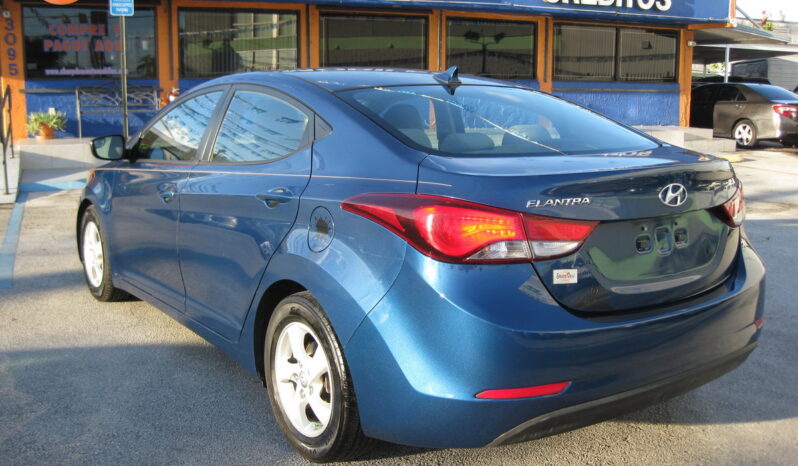 
								2015 Hyundai Elantra SE full									