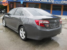 
										2014 Toyota Camry SE full									