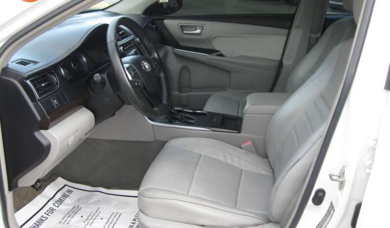 
								2015 Toyota Camry XLE full									