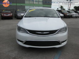 
										2016 Chrysler 200 Limited full									