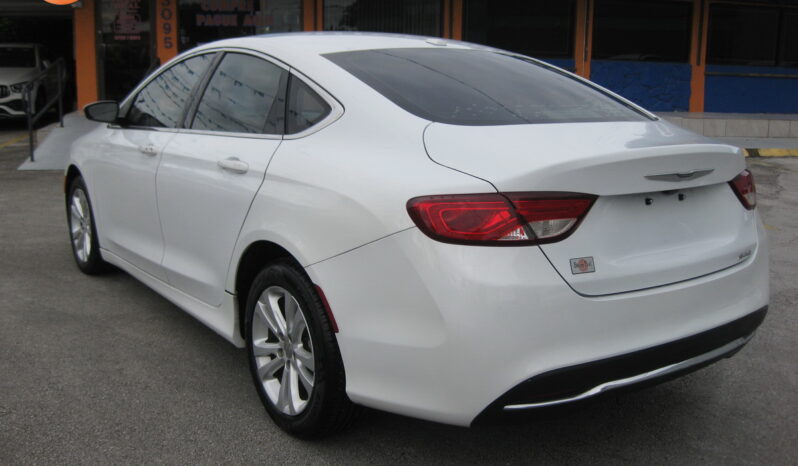 
								2016 Chrysler 200 Limited full									