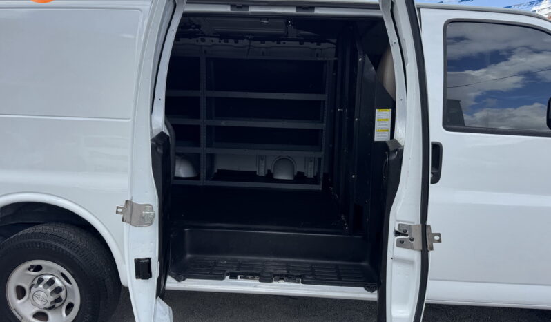 
								2018 Chevrolet Express Cargo Van 2500 135″ full									