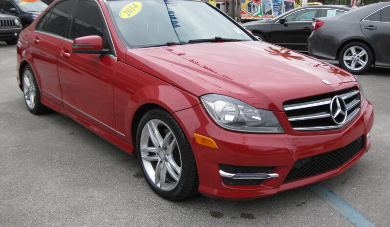 
								2014 Mercedes-Benz C-Class C 300 Sport 4MATIC full									