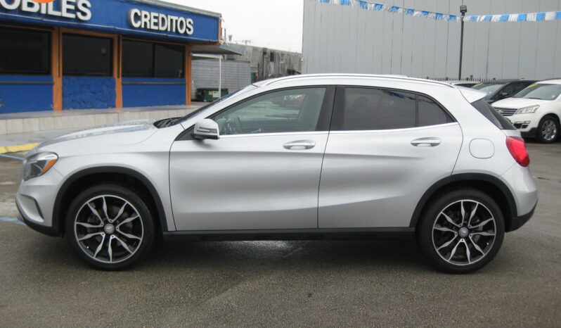 
								2016 Mercedes-Benz GLA 250 full									