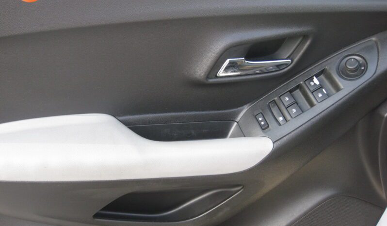 
								2019 Chevrolet Trax LS full									