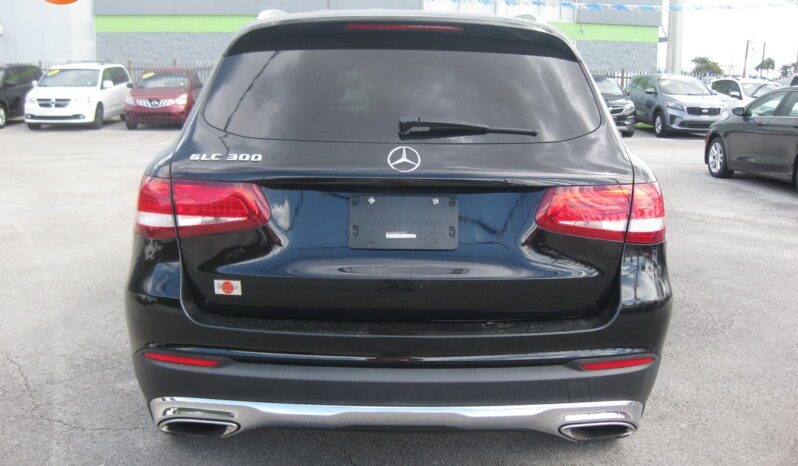 
								2016 Mercedes-Benz GLC 300 full									
