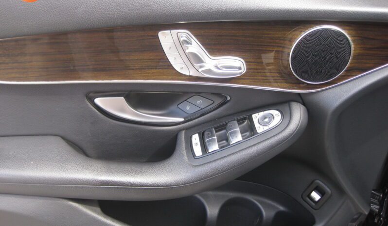 
								2016 Mercedes-Benz GLC 300 full									