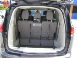 
										2020 Chrysler Voyager LX full									