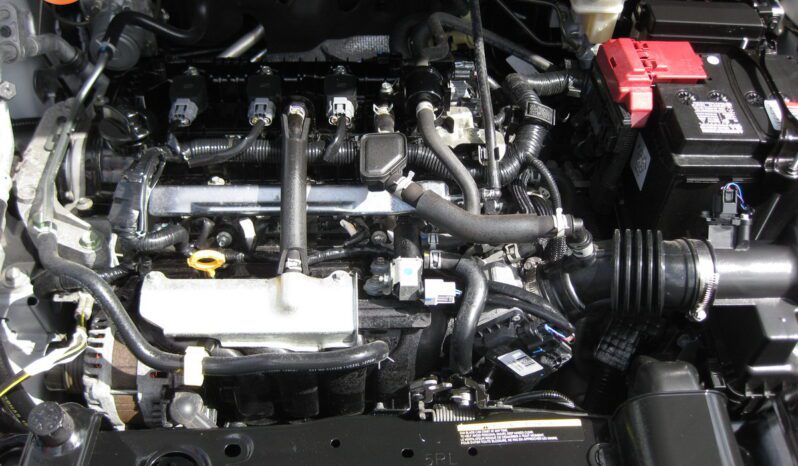 
								2020 Nissan Kicks SV full									