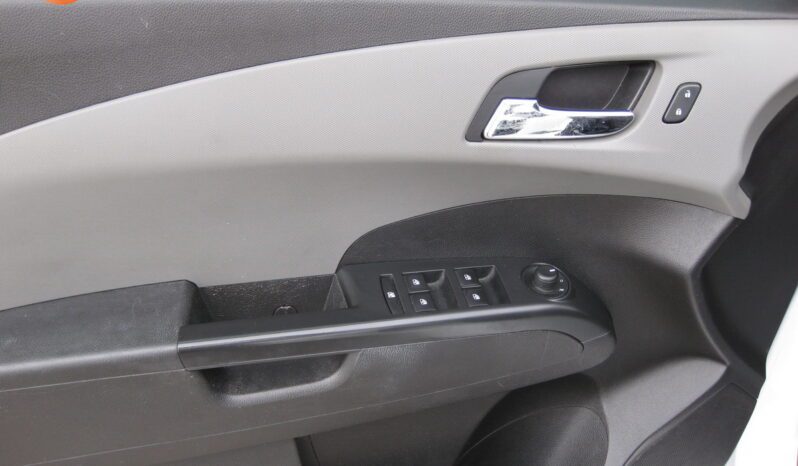 
								2016 Chevrolet Sonic LT Auto full									
