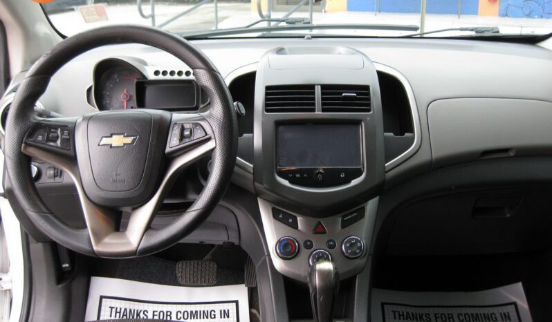 
								2016 Chevrolet Sonic LT Auto full									