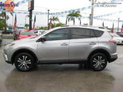 
										2017 Toyota RAV4 LE full									