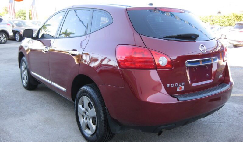 
								2014 Nissan Rogue Select S full									