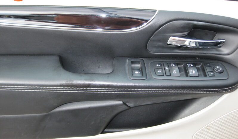 
								2017 Dodge Grand Caravan SXT full									