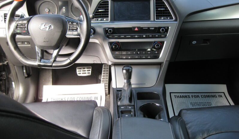 
								2015 Hyundai Sonata Limited 2.0T full									