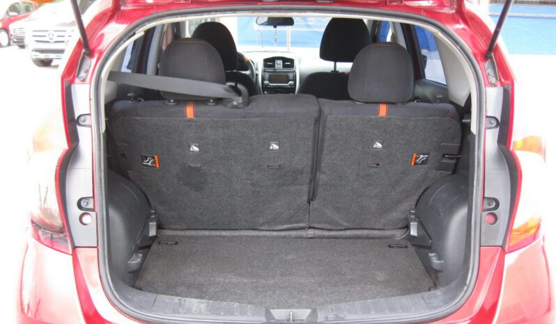 
								2015 Nissan Versa Note full									