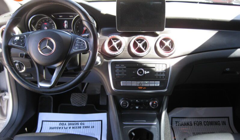 
								2018 Mercedes-Benz CLA 250 full									