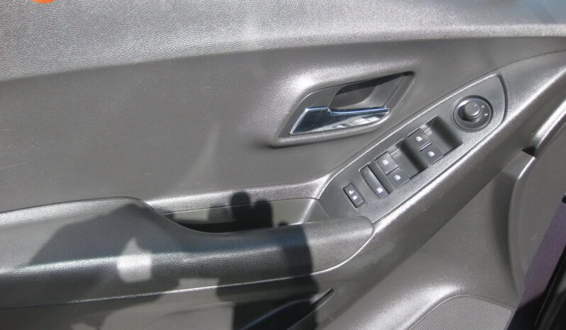 
								2019 Chevrolet Trax LS full									