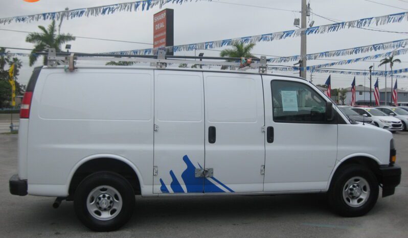 
								2018 Chevrolet Express 2500 full									