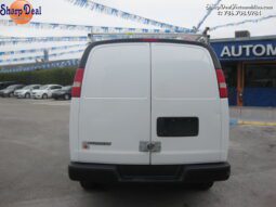 
										2018 Chevrolet Express 2500 full									