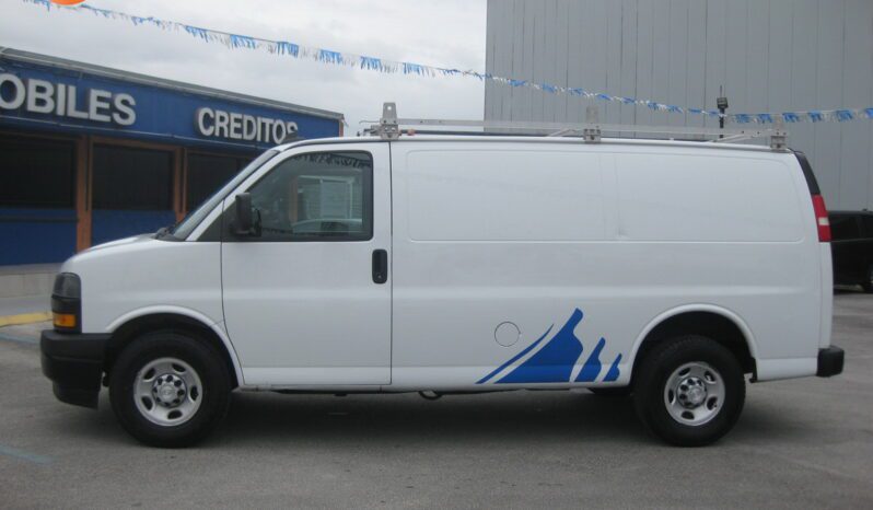 
								2018 Chevrolet Express 2500 full									