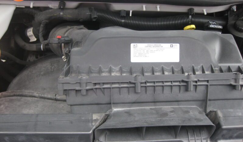 
								2018 Chevrolet Express 2500 full									