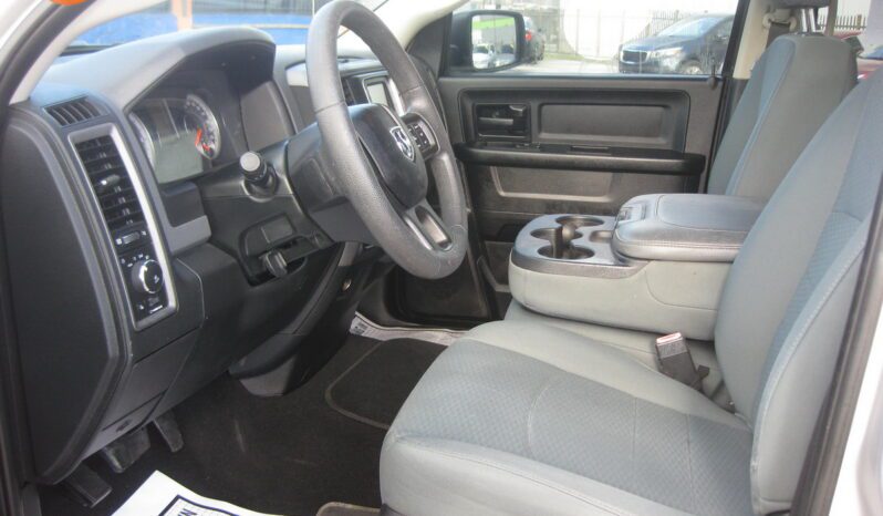 
								2018 Ram 1500 Express full									