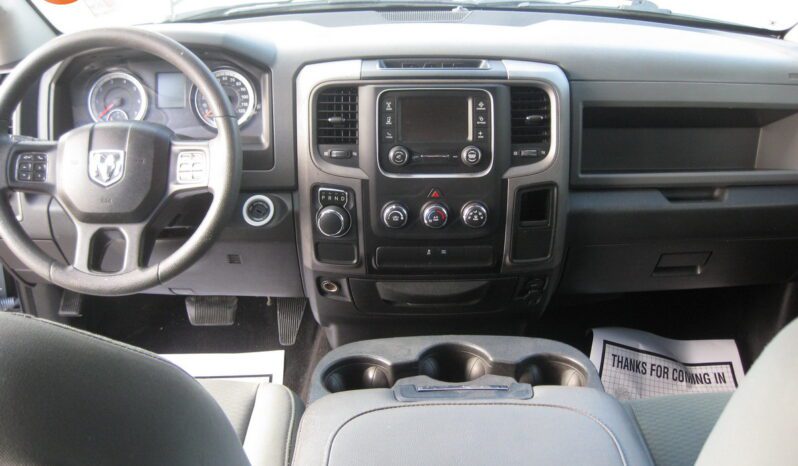 
								2018 Ram 1500 Express full									