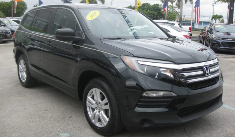 
								2016 Honda Pilot LX full									