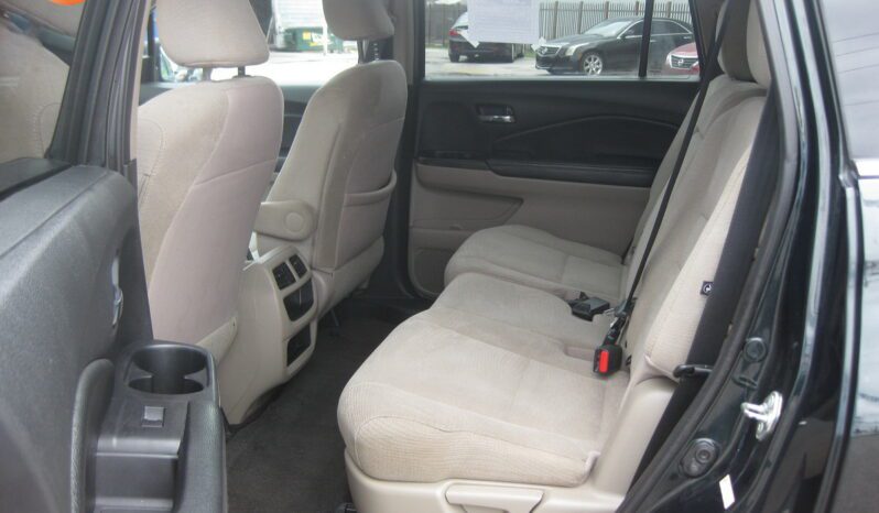 
								2016 Honda Pilot LX full									