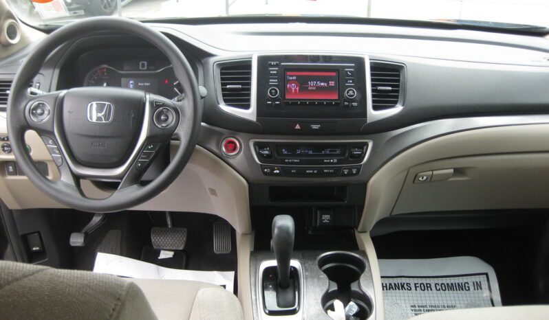 
								2016 Honda Pilot LX full									