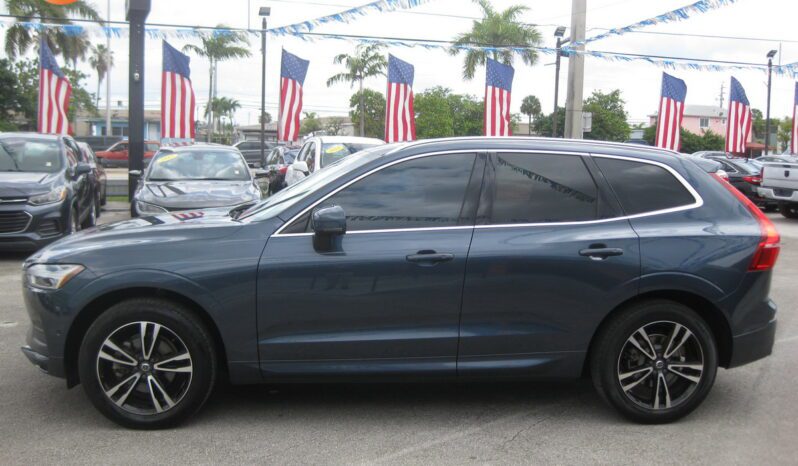 
								2019 Volvo XC60 T5 Momentum full									