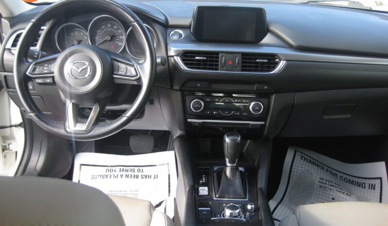 
								2017 Mazda Mazda6 Touring full									