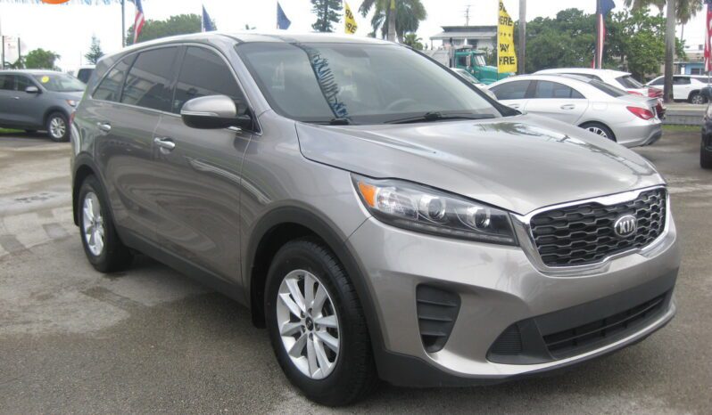
								2019 Kia Sorento LX V6 full									