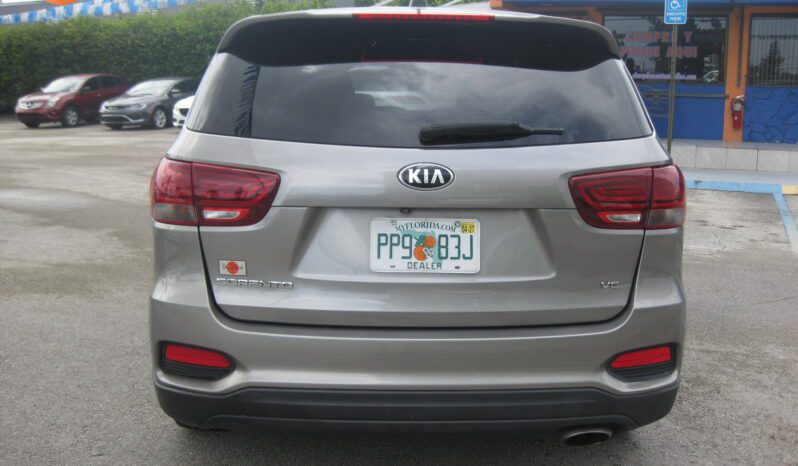 
								2019 Kia Sorento LX V6 full									