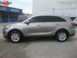 
										2019 Kia Sorento LX V6 full									