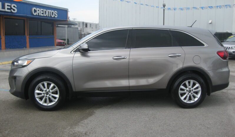 
								2019 Kia Sorento LX V6 full									