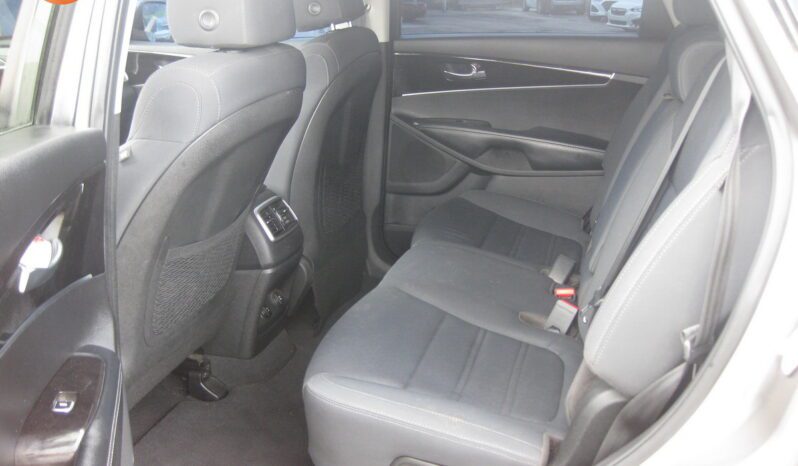 
								2019 Kia Sorento LX V6 full									