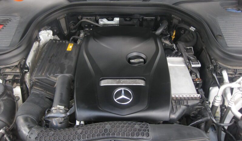
								2019 Mercedes-Benz GLC 300 full									