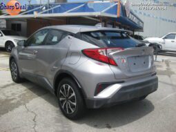
										2019 Toyota C-HR LE full									