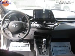 
										2019 Toyota C-HR LE full									