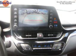 
										2019 Toyota C-HR LE full									