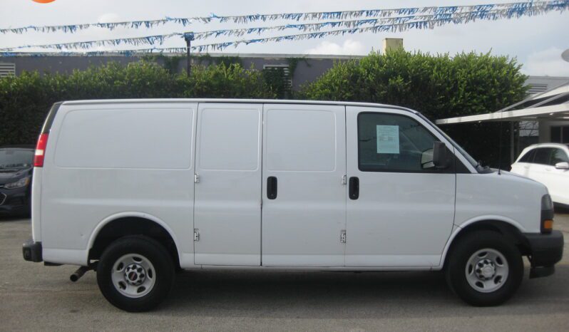 
								2020 GMC Savana 2500 full									
